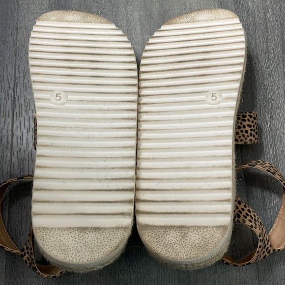 Art Class Girl Sandals Size 5 Dotted Print Buckle Platform - Picture 5 of 6